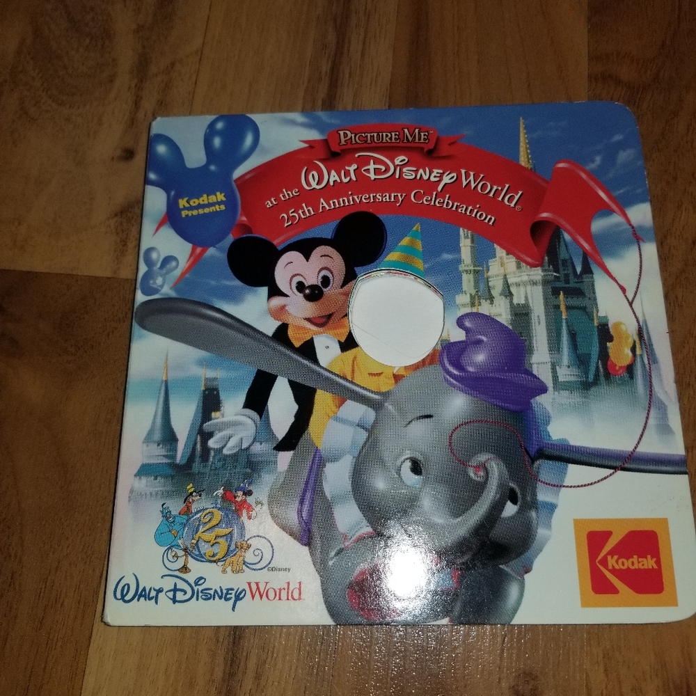 Disney 25th Anniversary photobook - Picture 1 of 7